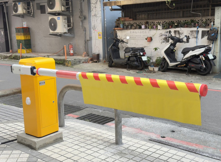 新北新店區-社區停車場