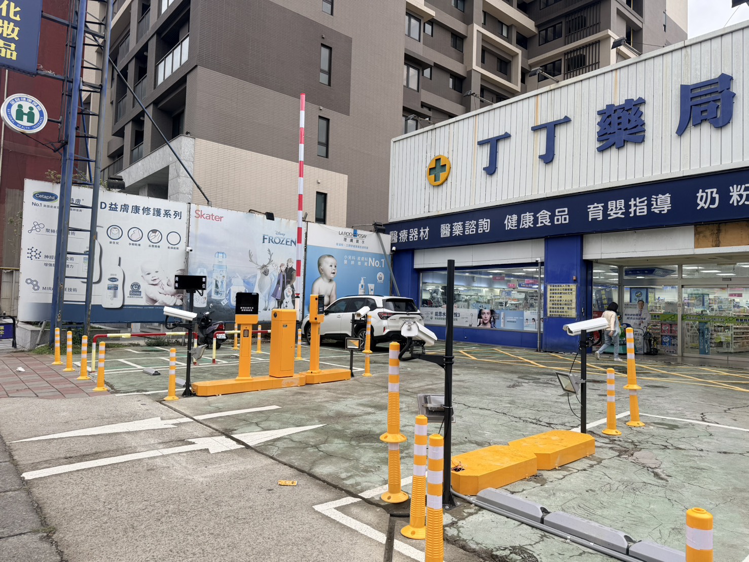 *桃園市中壢區-收費停車場